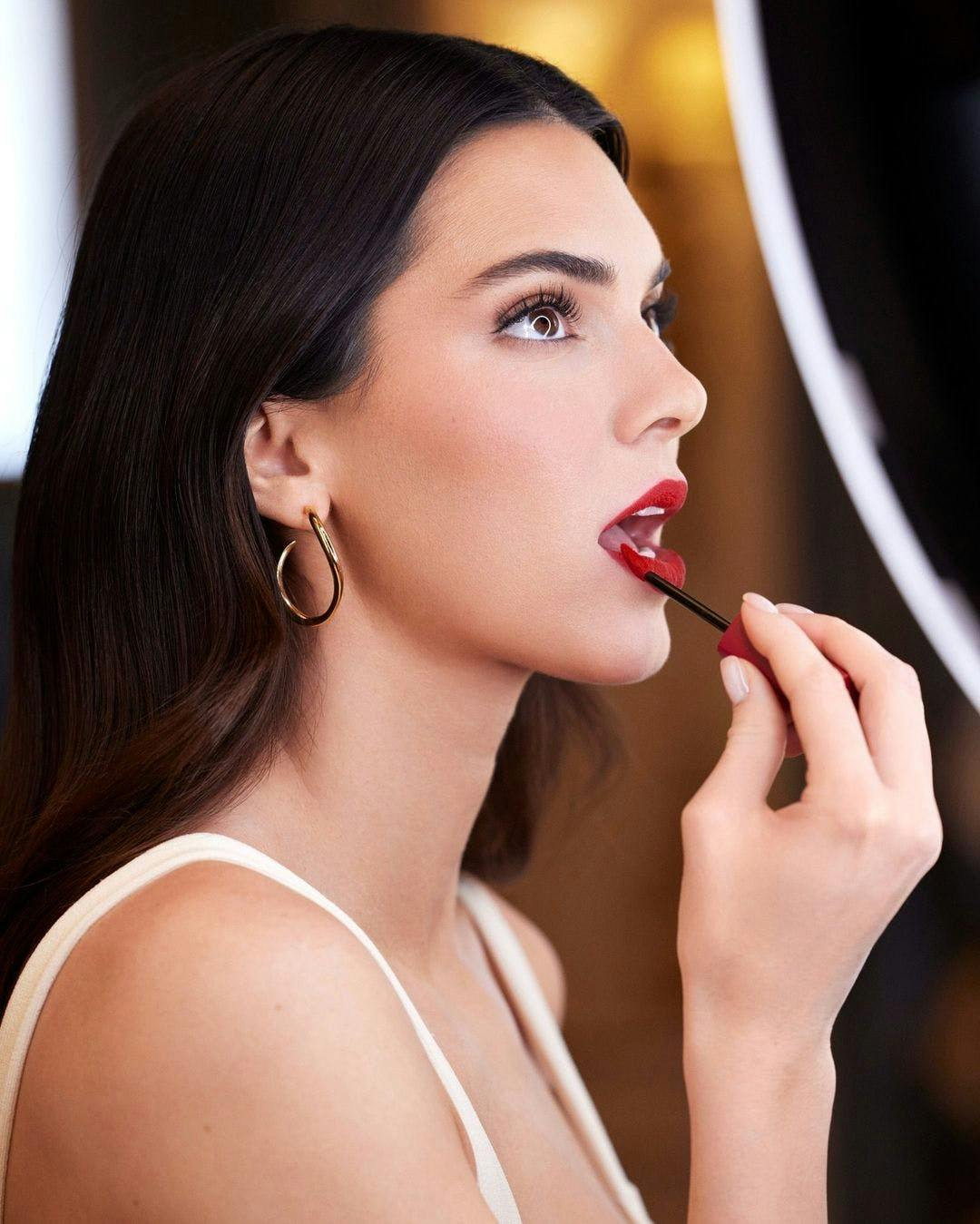 Kendall Jenner "Infaillible Le Matte Resistance" kampanijoje, "L'Oréal Paris" nuotr.